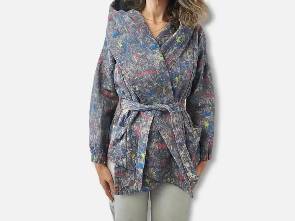 Chaqueta denim moteada modelo frente 2